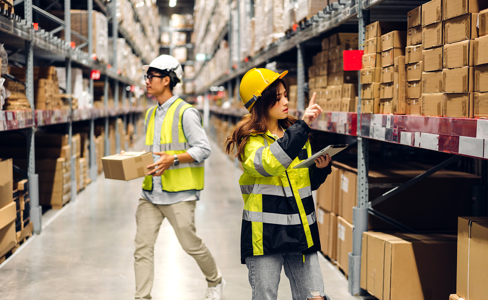 top 5 things to look for in a warehouse management system